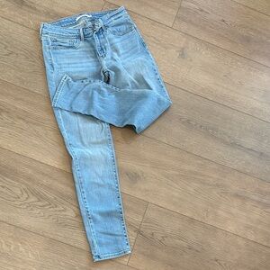 Levi's Light Blue Women's Skinny Jeans